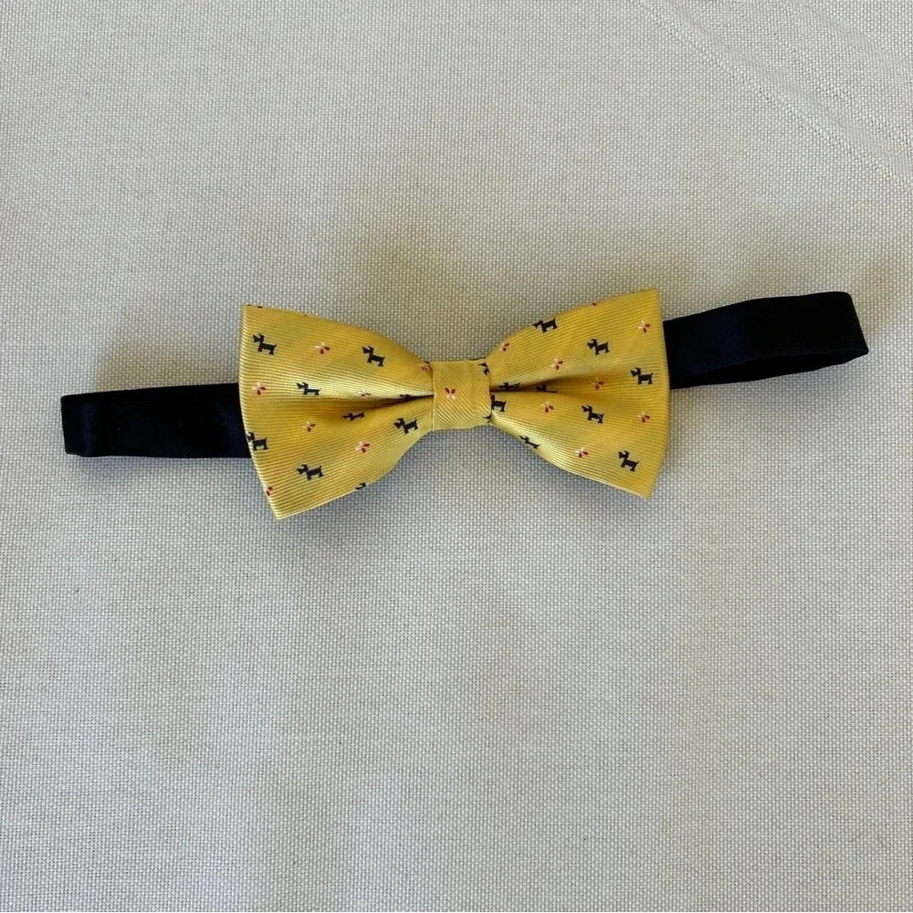 Macanoco‎ and Co. Silk Pre-Tied Scottie Dogs Bow Tie Neck Tie Made In The USA